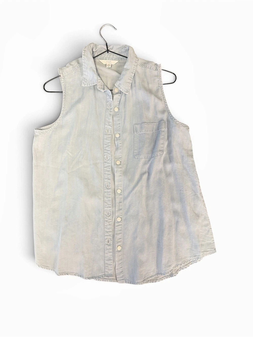 Time and tru Chambray Button-Up Shirt in Blue & White